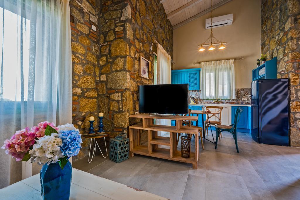 Mediterraneo Luxury Suites Halkidiki Vourvourou Dış mekan fotoğraf