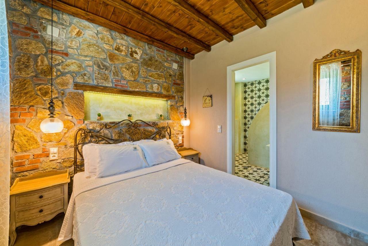 Mediterraneo Luxury Suites Halkidiki Vourvourou Dış mekan fotoğraf